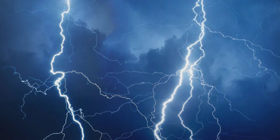 Crash Boom Bang: PoE & Lightning Strikes